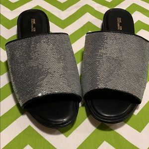 NWOT Diane Von Furstenberg Samassi Slide 6